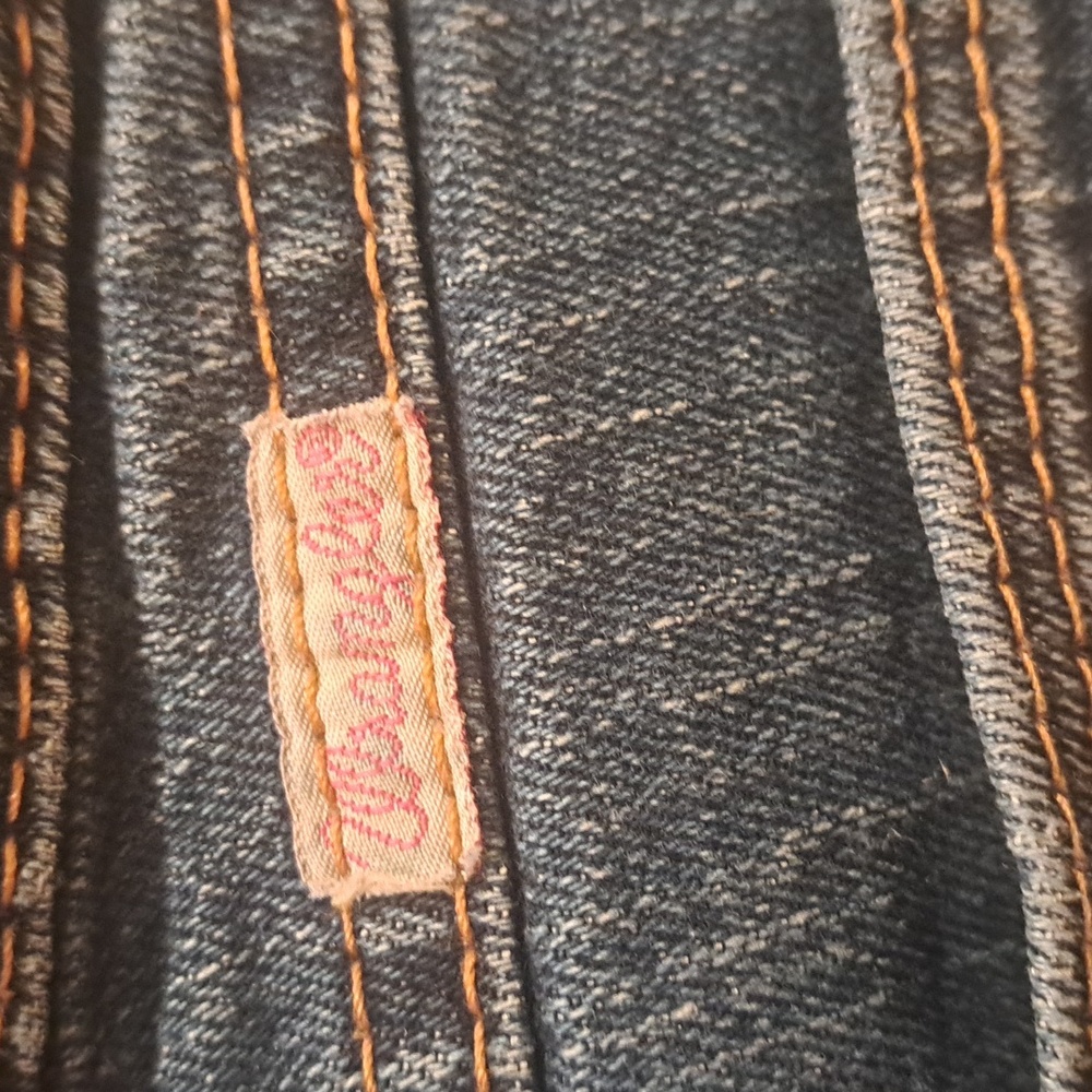 010  Wrangler Dark Blue With Cute Pink Accents Straight Leg Women's Jeans - Picture 7 of 8